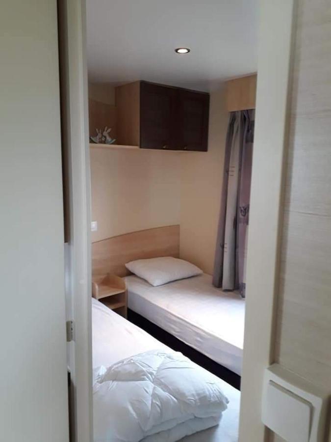 Stacaravan 4Pers In Bredene Met Eigen Tuintje 2449 Экстерьер фото