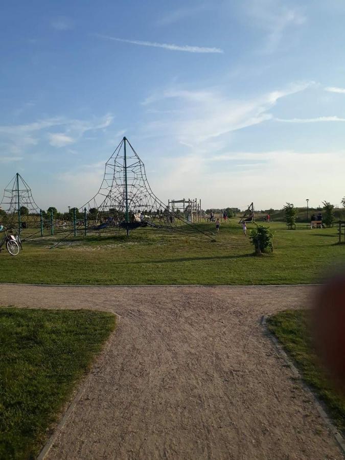 Stacaravan 4Pers In Bredene Met Eigen Tuintje 2449 Экстерьер фото