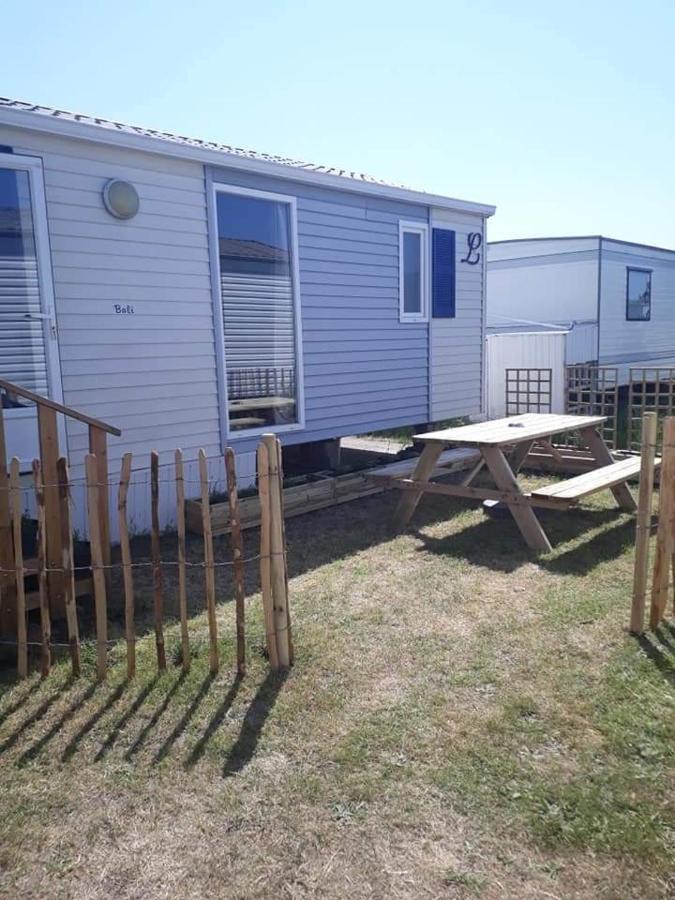 Stacaravan 4Pers In Bredene Met Eigen Tuintje 2449 Экстерьер фото